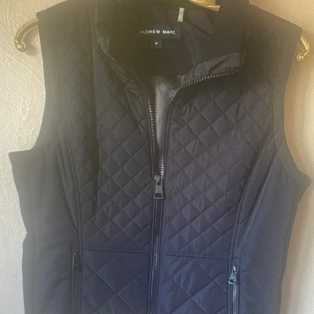 Andrew Marc Quoted Black Vest Size Medium